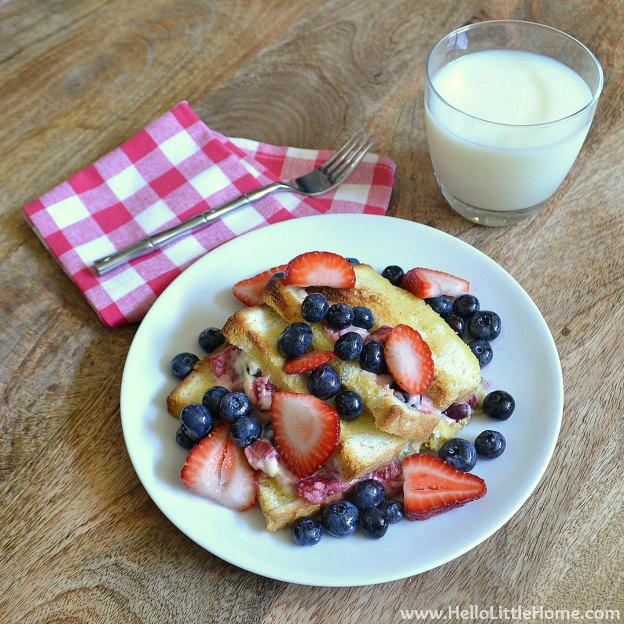 Berry Stuffed Baked French Toast | Hello Little Home #recipe #breakfast
