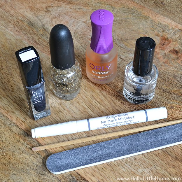 Edgy, Glittery Manicure ... Perfect for NYE! | Hello Little Home #NailPolish #NailArt #NYE