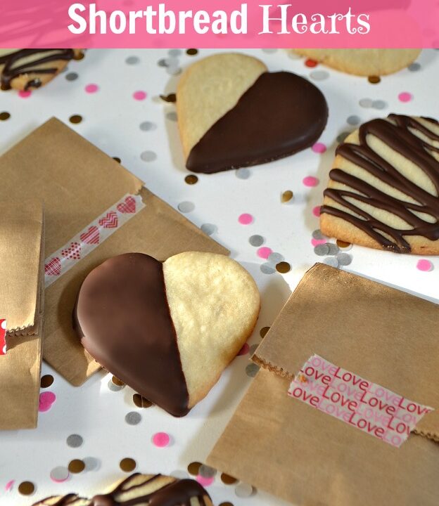 Chocolate-Dipped Shortbread Hearts | Hello Little Home for The Pinning Mama #cookies #ValentinesDay