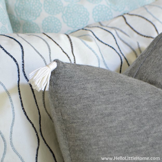 Dress up your home with a gorgeous and easy-to-make DIY Cashmere Sweater Pillow Cover! | Hello Little Home #stylebymethod #clevermethod