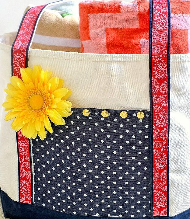 A cute tote bag craft ... decorate a plain canvas tote bag with fabric, ribbon, and more.