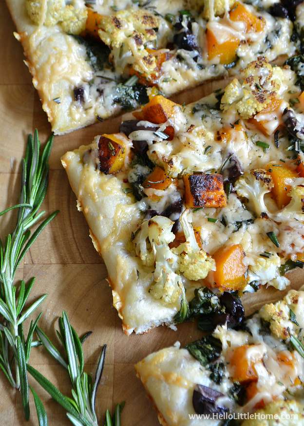 Celebrate the season with this amazing Roasted Fall Vegetable Pizza! | Hello Little Home #StellaTakesManhattan #StellaCheeses