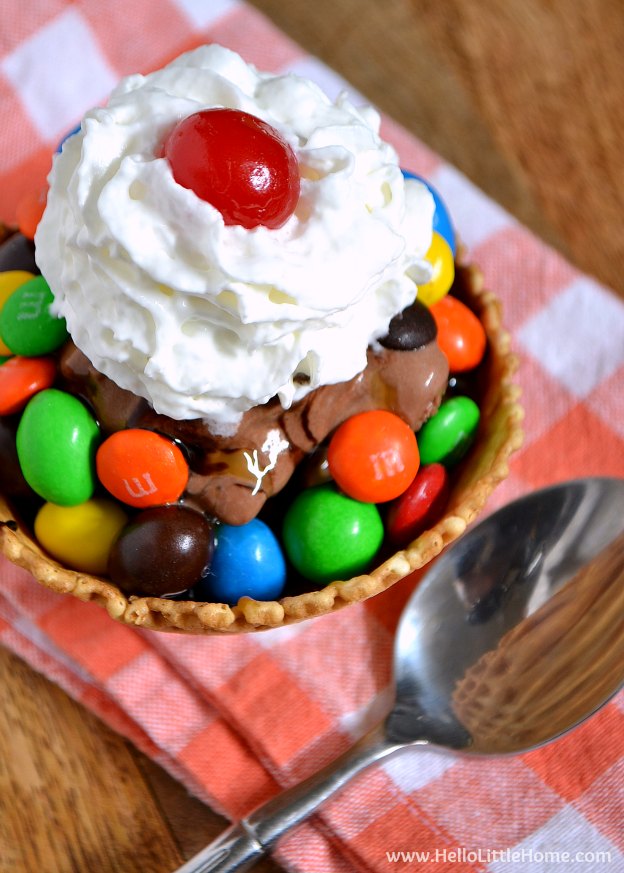 M&M'S Sundae ... one of 100 Vegetarian Game Day Recipes! Get ready for the big game with over 100 vegetarian and vegan appetizers, soups, chilis, main dishes, sandwiches, breakfast, desserts, and more that will make your next football watching party unforgettable! | Hello Little Home