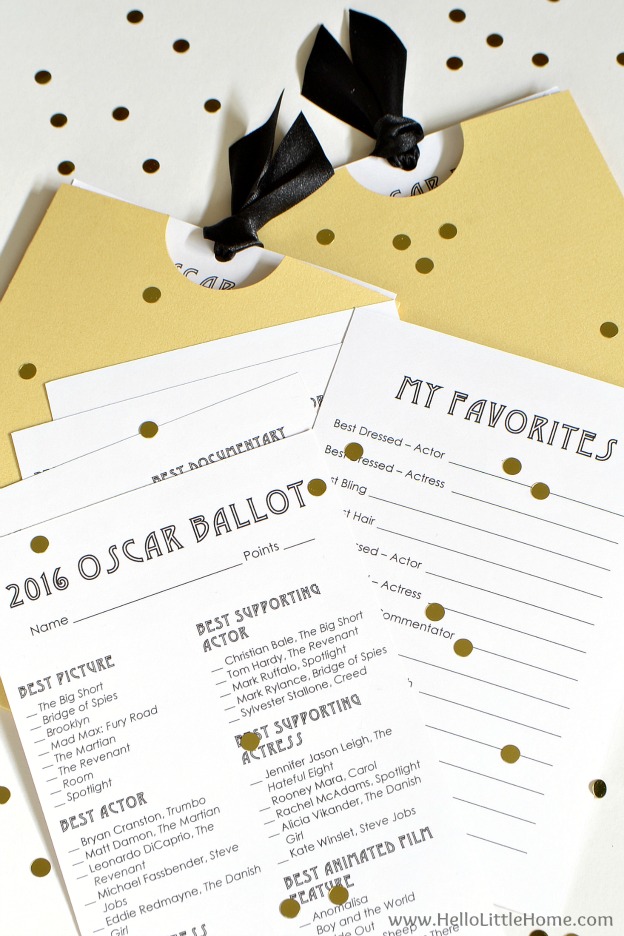 This Free Printable 2016 Oscar Ballot is the perfect addition to your Academy Awards viewing party! | Hello Little Home