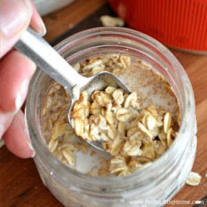 Easy Overnight Oats in a Jar ... 3 Ways! Learn how to make this delicious, nutricious, and timesaving breakfast recipe to free up your mornings! | Hello Little Home