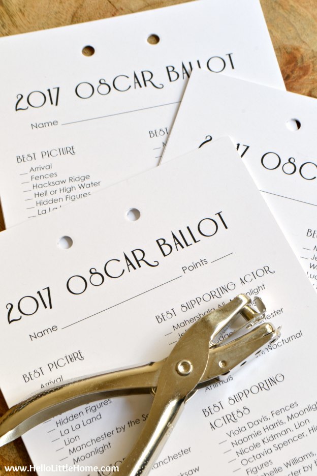 Free Printable 2017 Oscar Ballot ... perfect for your Acadademy Awards viewing party! Simply print the free file, then check out my tutorial for a fun event worthy presentation! | Hello Little Home