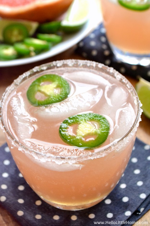 Spicy Paloma Cocktail Recipe ... a refreshing mix of tequila and grapefruit! Learn how to make this easy mixed drink from simple ingredients, including a spicy jalapeno simple syrup! | Hello Little Home