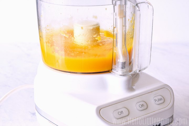 Mango puree in a food processor.