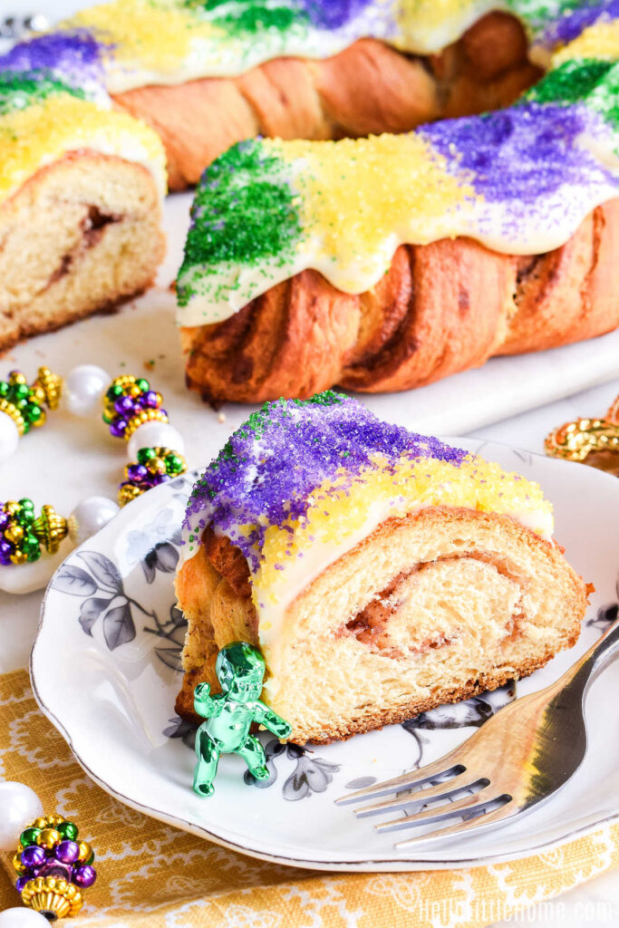 Cinnamon Roll King Cake (Quick + Easy) | Hello Little Home